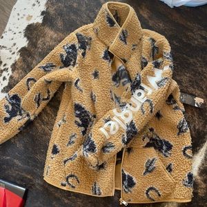 New with tag wrangler Sherpa